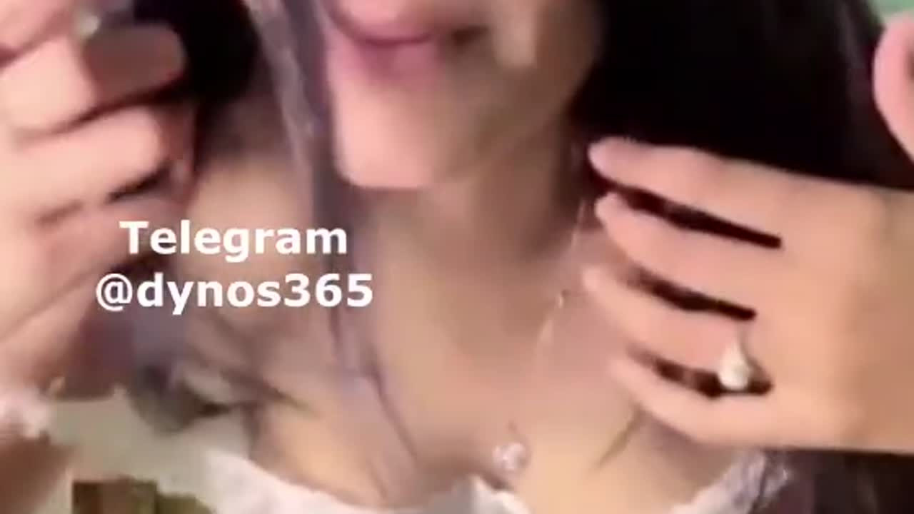 NEW Siya